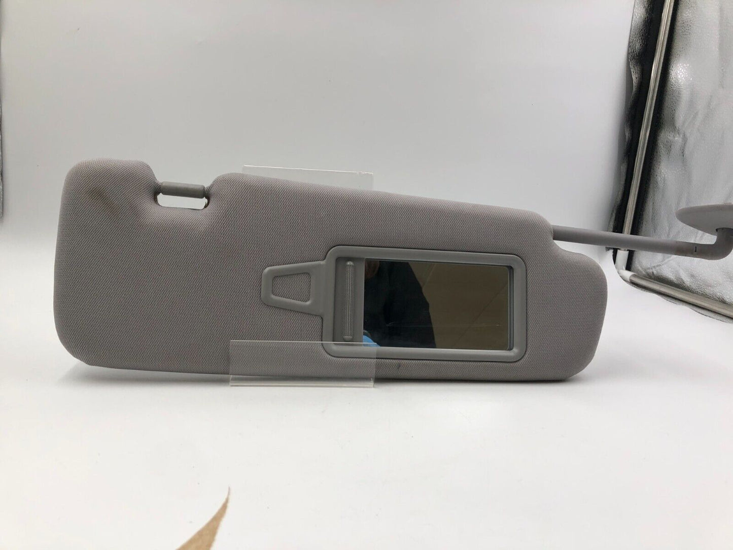 2012-2014 Hyundai Sonata Passenger Sunvisor Gray OEM G01B05065