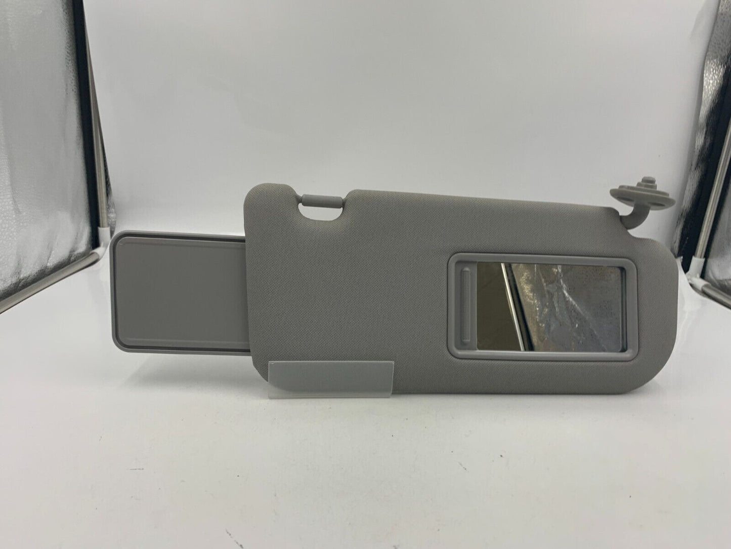 2010-2015 Hyundai Tucson Passenger Sun Visor Sunvisor Gray Illuminated C01B29025