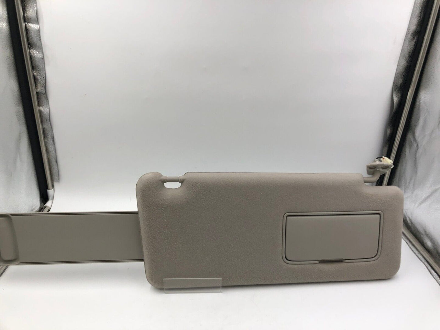 2011-2017 Nissan Quest Passenger Sunvisor Gray Illuminated OEM G01B56022