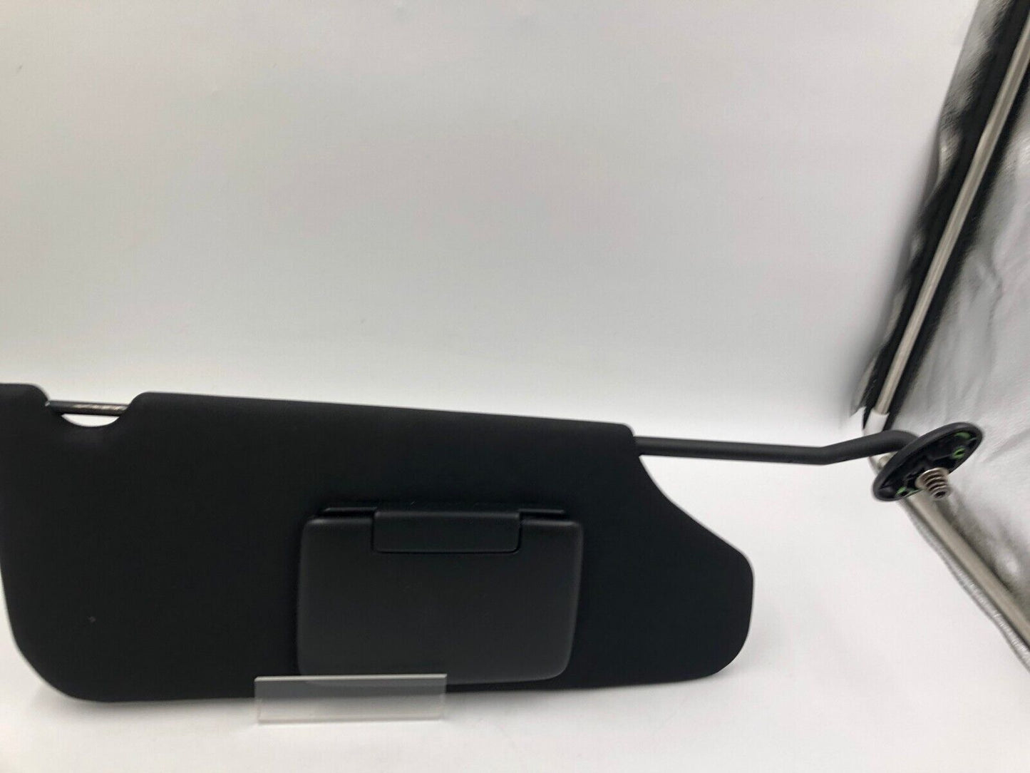 2011-2014 Chrysler 200 Sedan Passenger Sun Visor Sunvisor Black OEM G01B19058