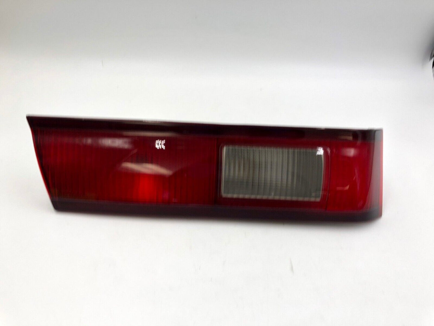 1997-1999 Toyota Camry Driver Side Trunklid Tail Light Taillight OEM G01B22024