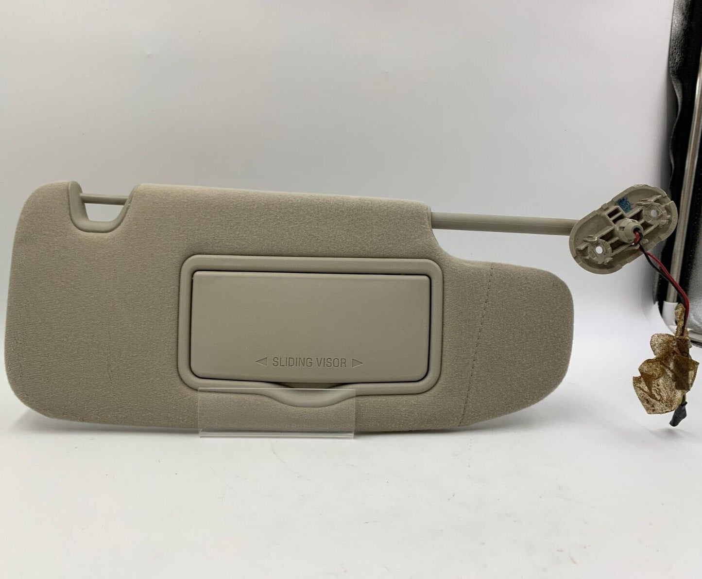 2006-2009 Ford Fusion Passenger Sun Visor Sunvisor Gray Illumination C01B01067