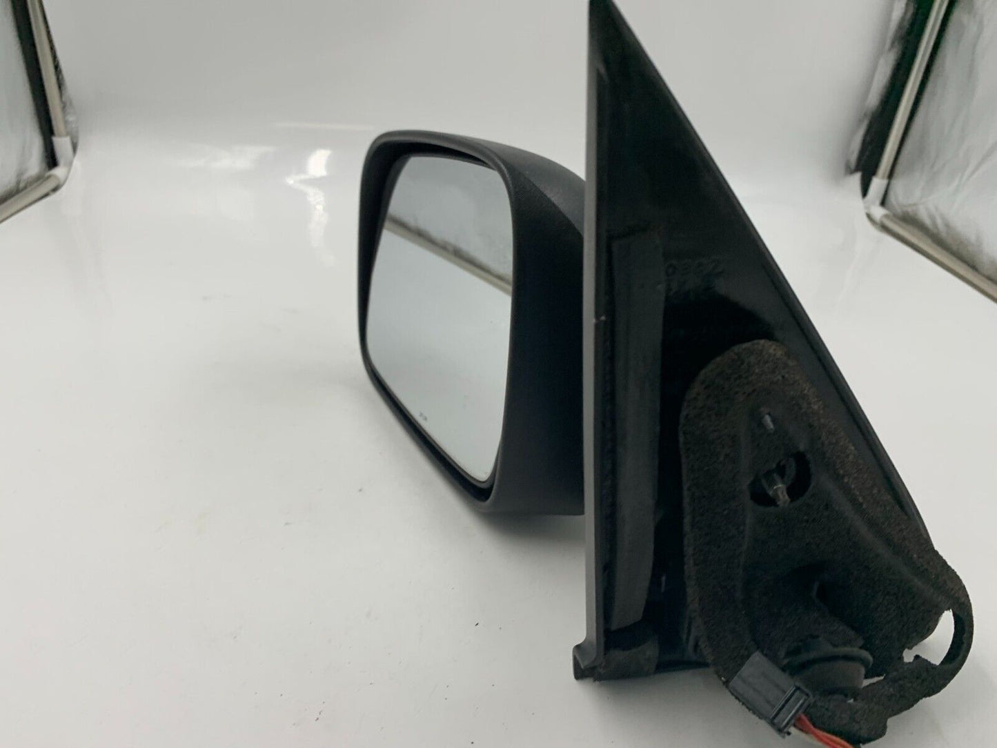 2002-2007 Jeep Liberty Driver Side View Power Door Mirror Black OEM F03B13051