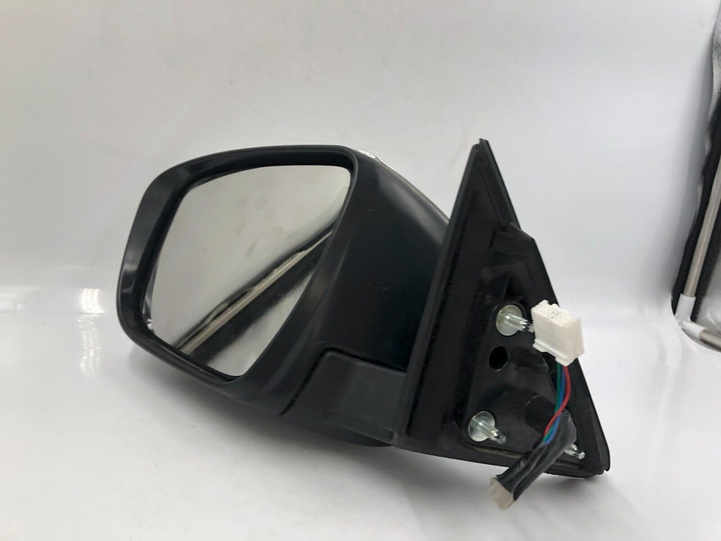 2016-2020 Nissan Rogue Driver Side View Power Door Mirror Chrome OEM D04B04035