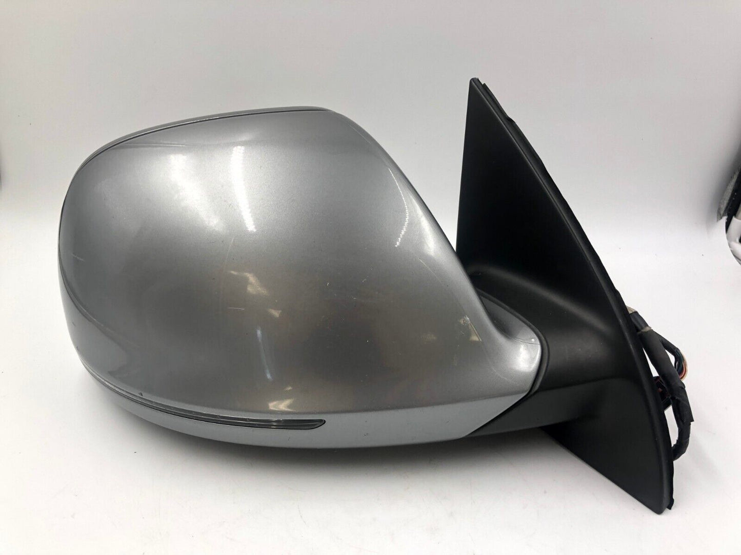 2007-2009 Audi Q7 Passenger Side View Power Door Mirror Gray OEM F01B18001