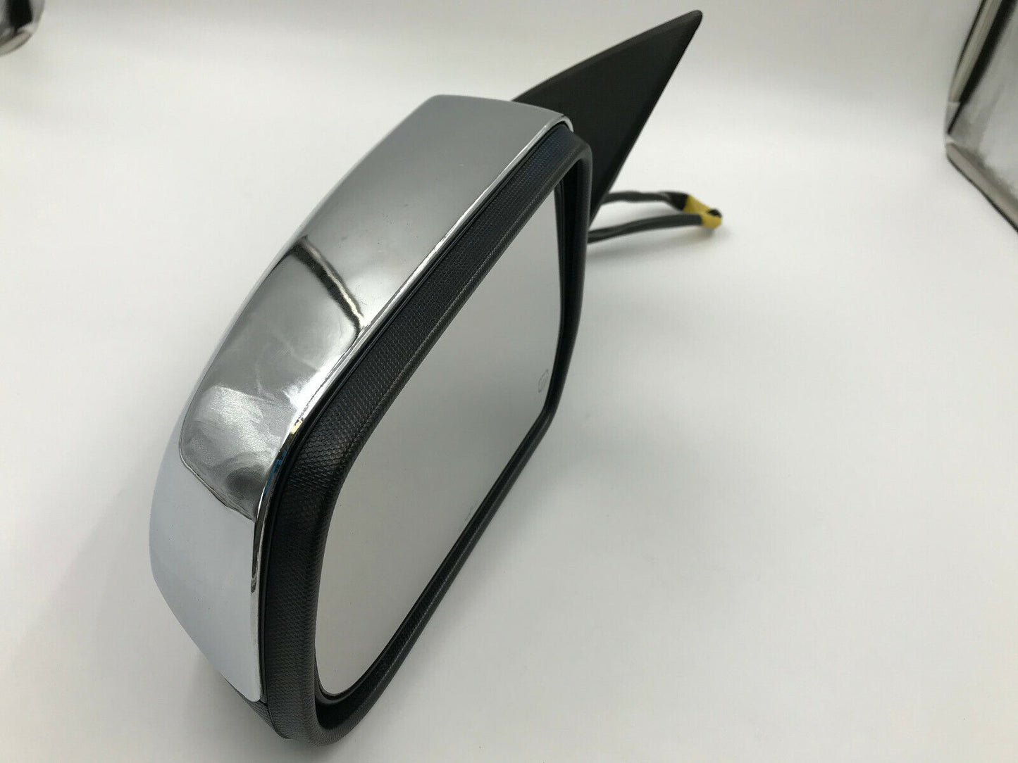 2010-2011 Chevrolet Equinox Driver Side View Power Door Mirror Chrome A02B04029