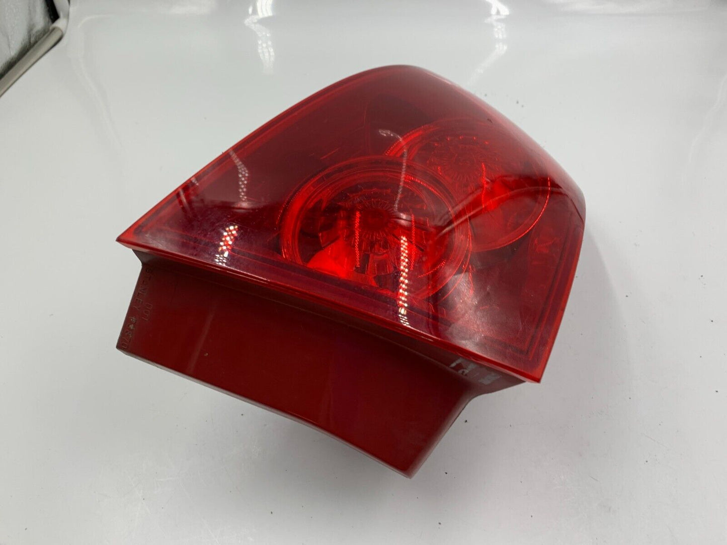 2004-2006 Mazda 3 Driver Side Tail Light Taillight OEM C01B46025