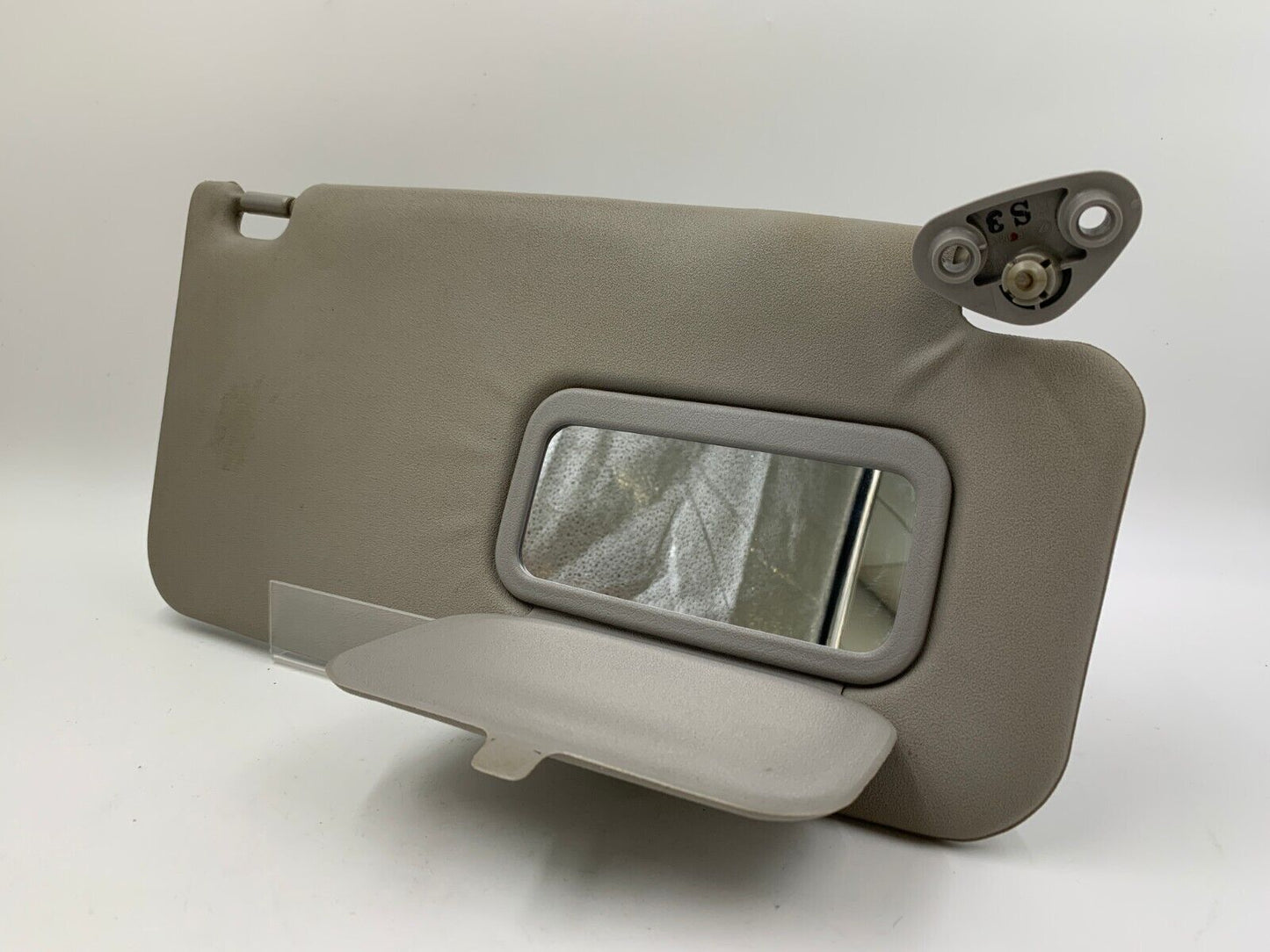 2001-2002 Subaru Forester Passenger Sun Visor Sunvisor Gray OEM D02B07018