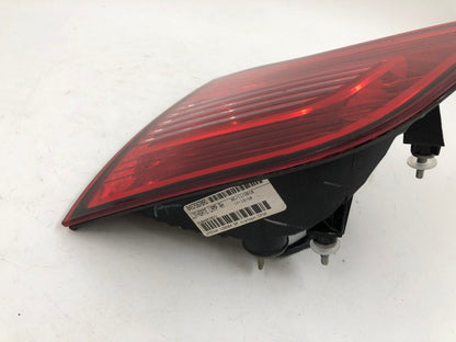 2009-2014 Volkswagen Routan Passenger Side Inner Tail Light Taillight G02B08007