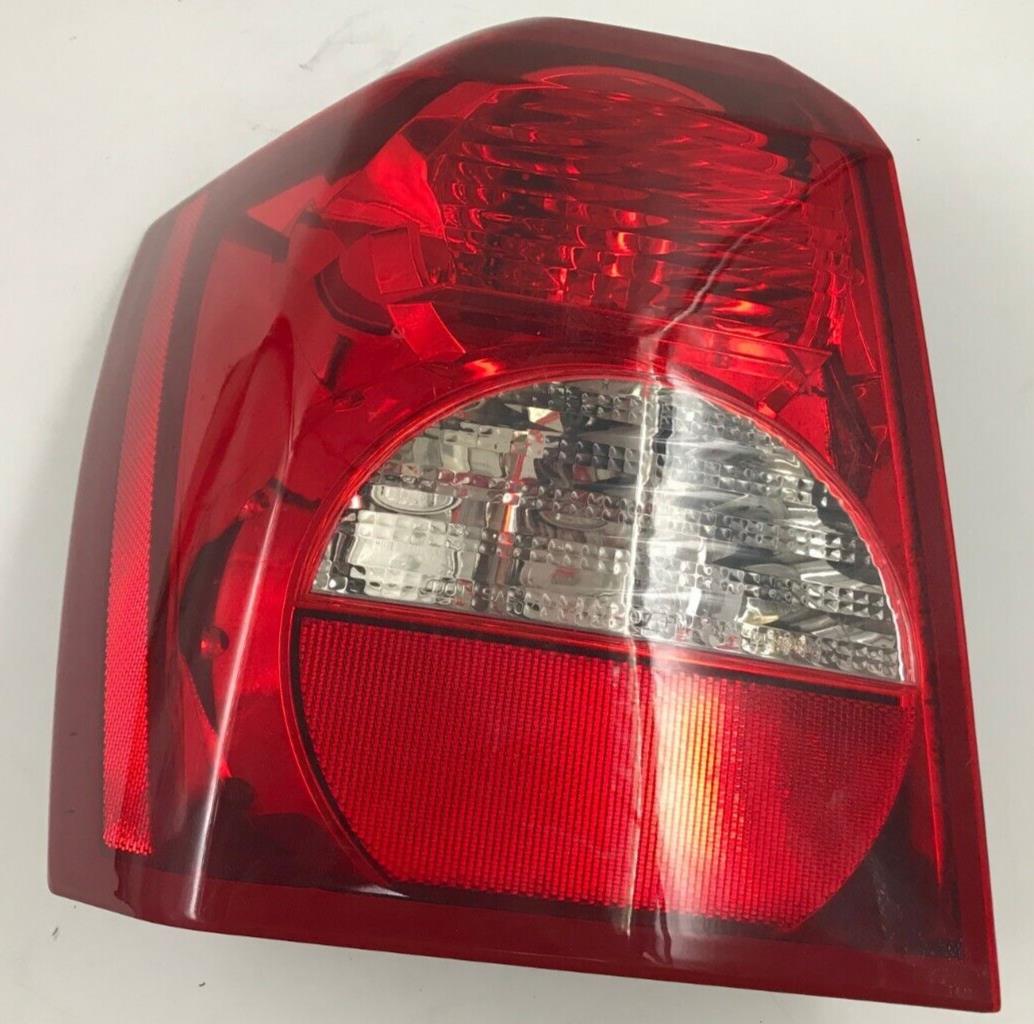 2008-2012 Dodge Caliber Driver Side Tail Light Taillight OEM H04B24024