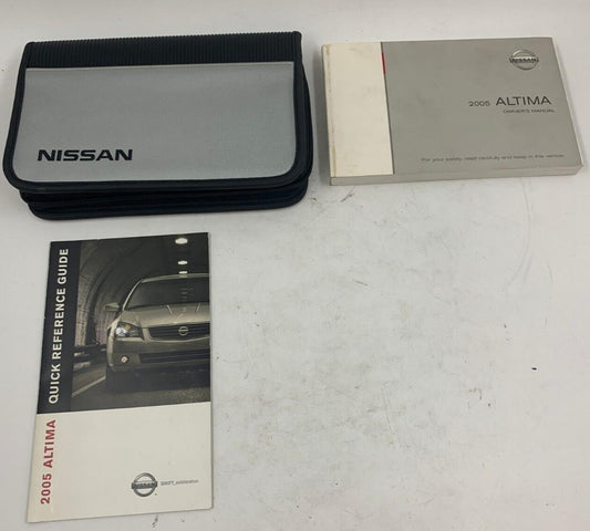 2005 Nissan Altima Owners Manual Set with Case OEM C01B26010