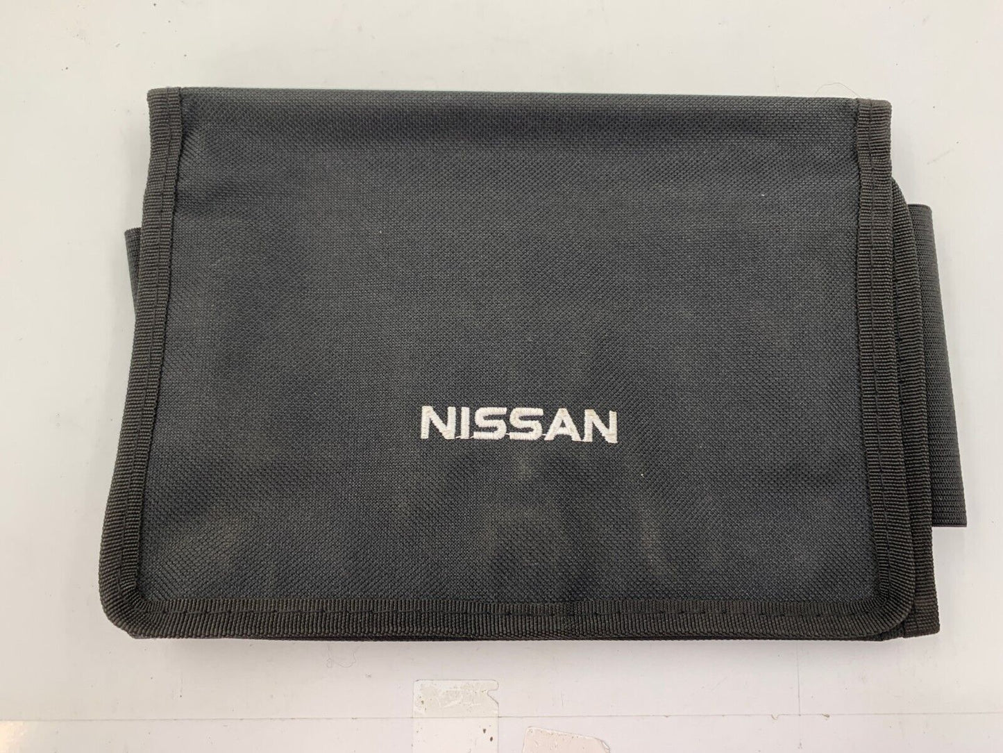 2016 Nissan Sentra Owners Manual Set with Case OEM A01B14038