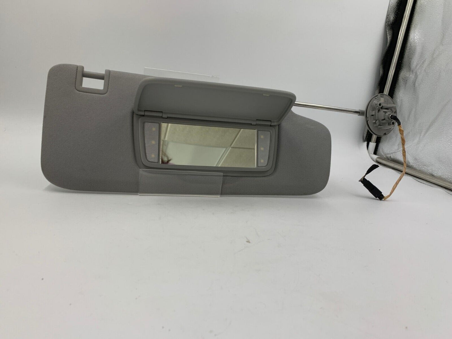 2018-2019 Chevrolet Equinox Passenger Sunvisor Gray Illuminated OEM A01B14040