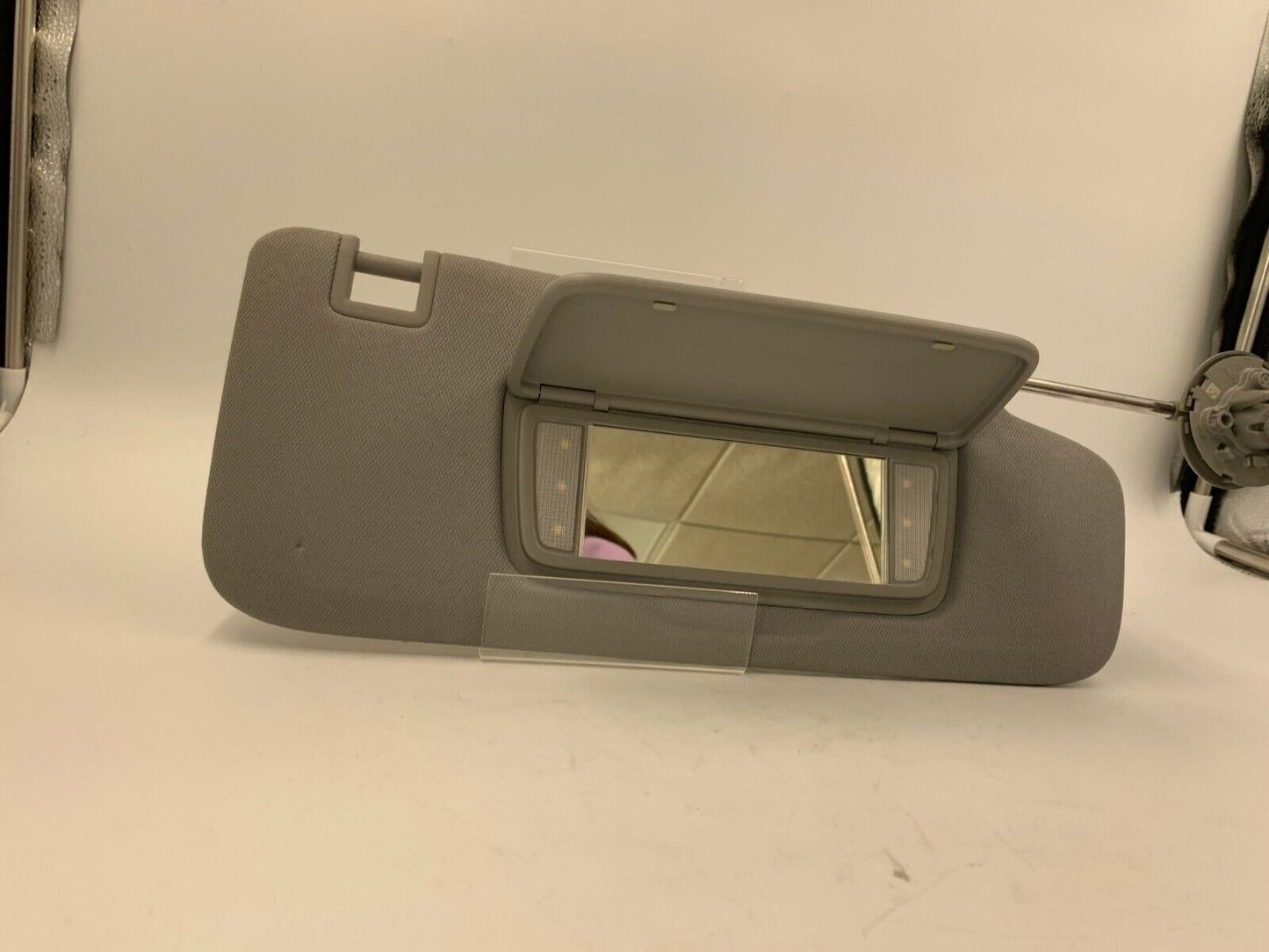 2018-2023 GMC Terrain Passenger Sun Visor Sunvisor Illuminated Gray A01B32053