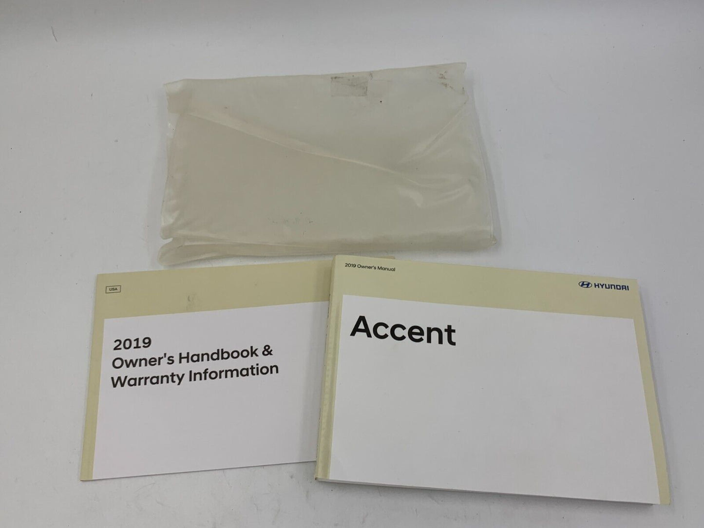 2019 Hyundai Accent Owners Manual with Case OEM A01B13015