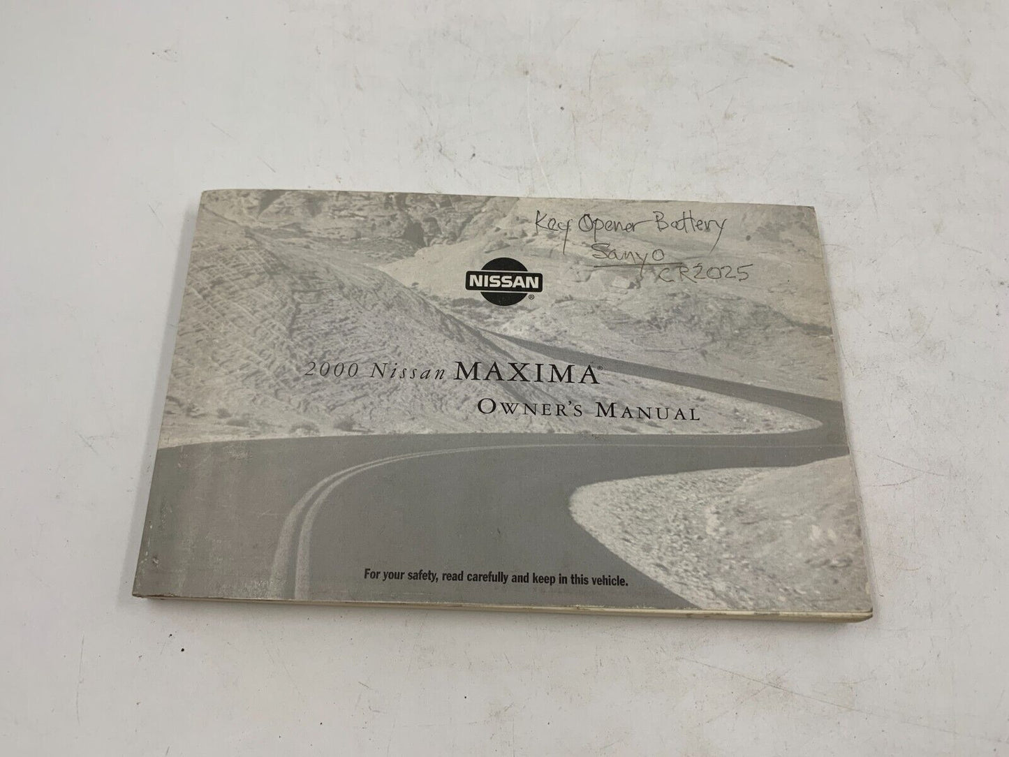 2000 Nissan Maxima Owners Manual Handbook OEM D04B56052