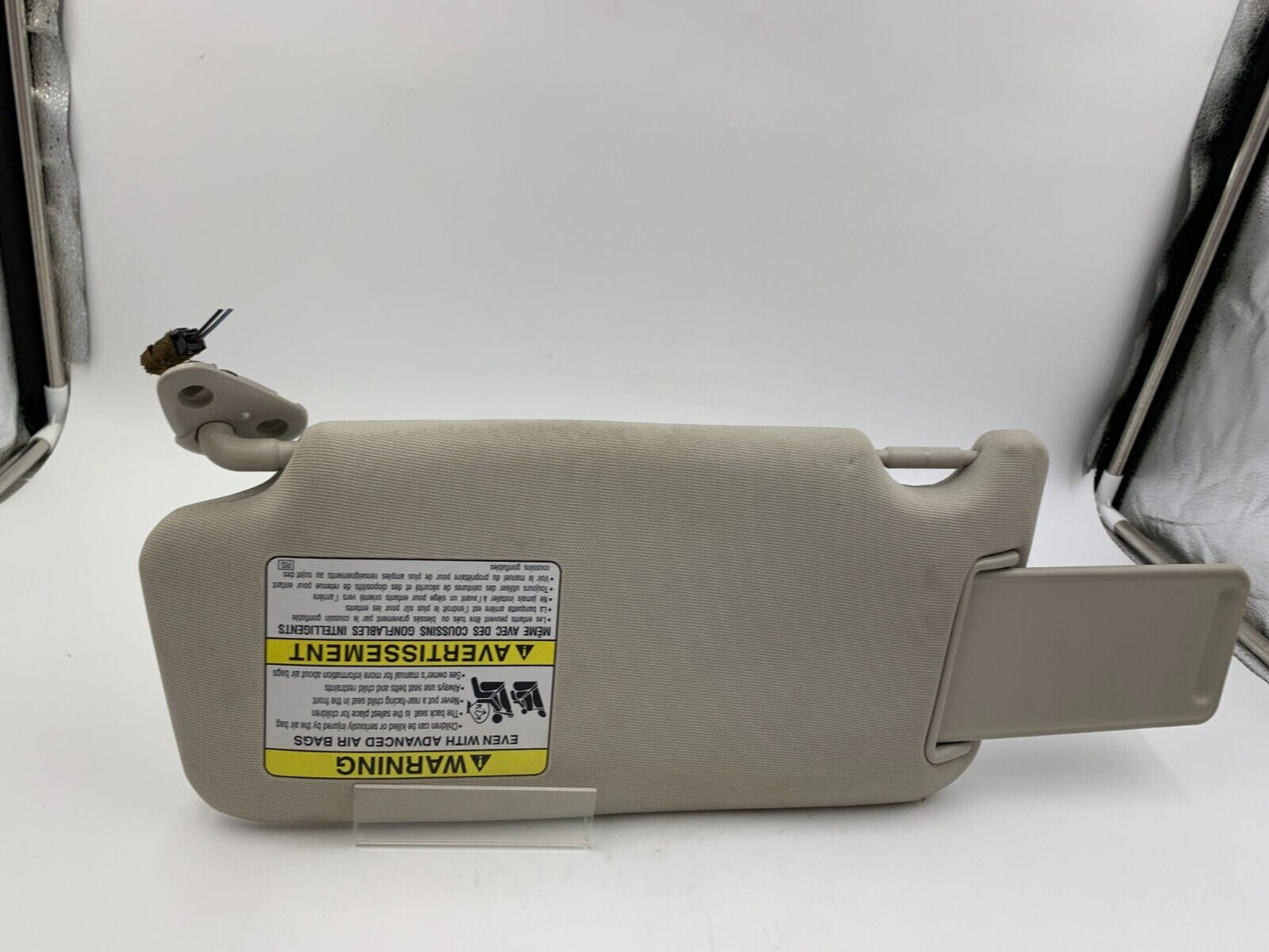 2010-2014 Subaru Legacy Passenger Sun Visor Sunvisor Gray Illuminated C02B31061