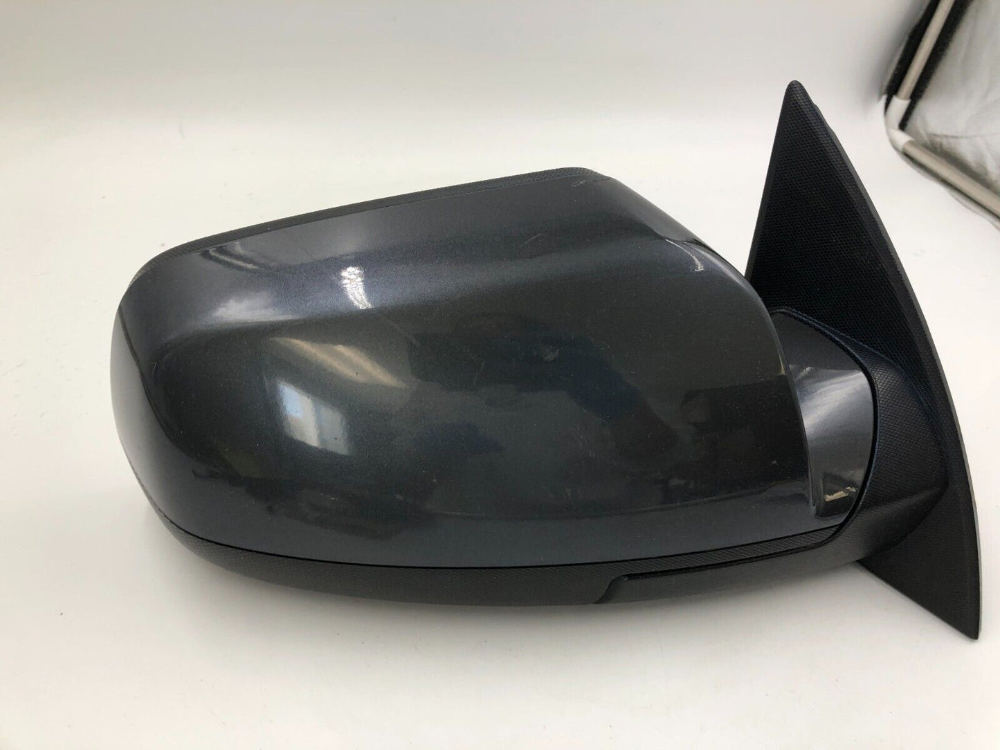 2010-2011 Chevrolet Equinox Passenger Side Power Door Mirror Gray OEM D04B15039