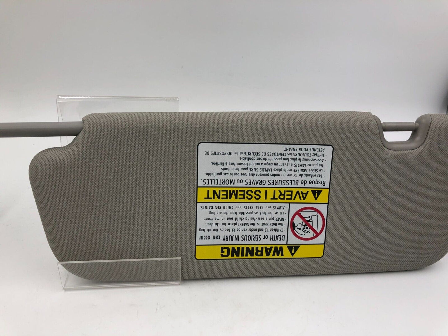 2014-2016 Kia Forte Passenger Sun Visor Sunvisor Gray OEM E04B20076