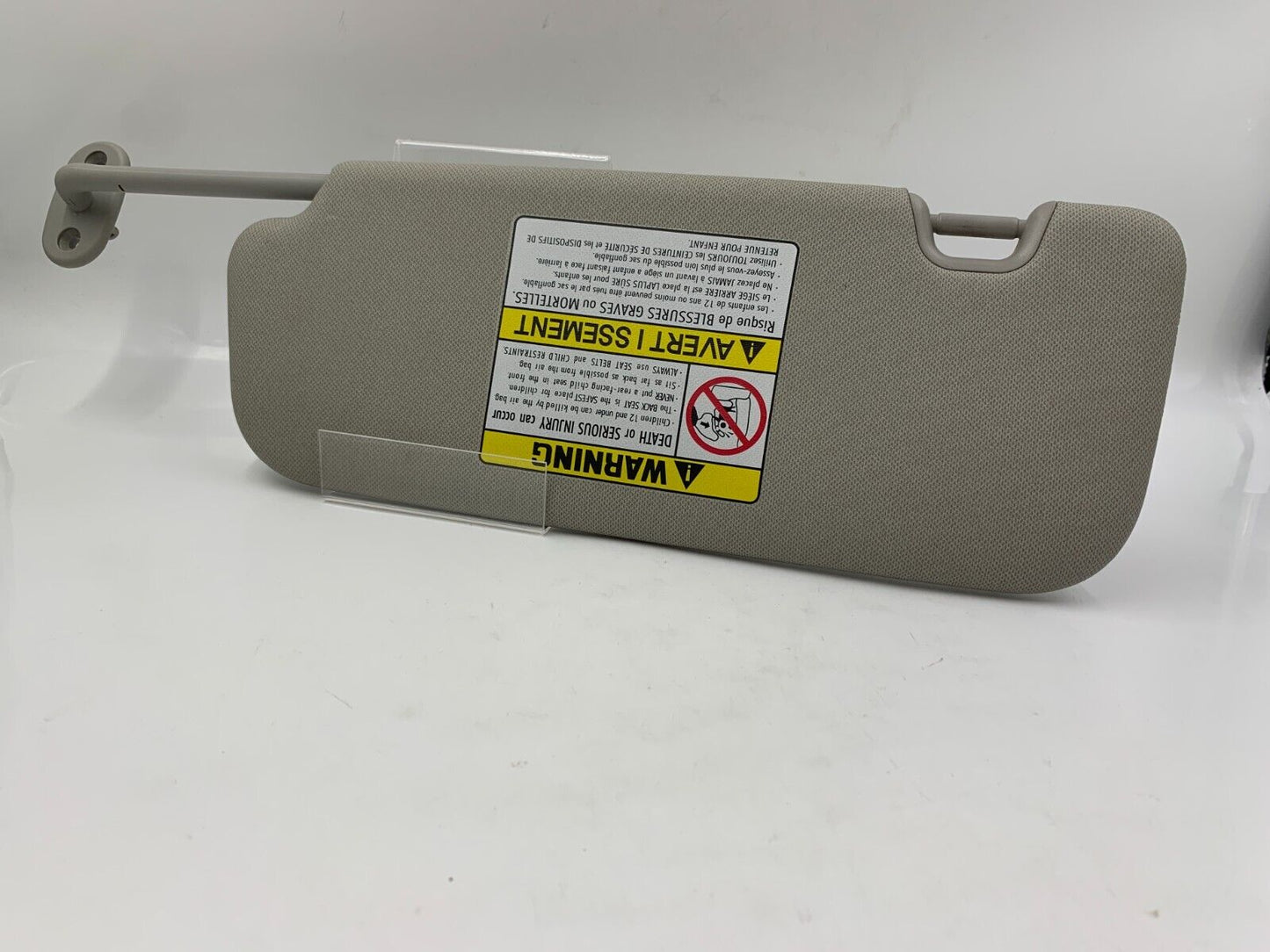 2014-2016 Kia Forte Passenger Sun Visor Sunvisor Gray OEM E04B20076