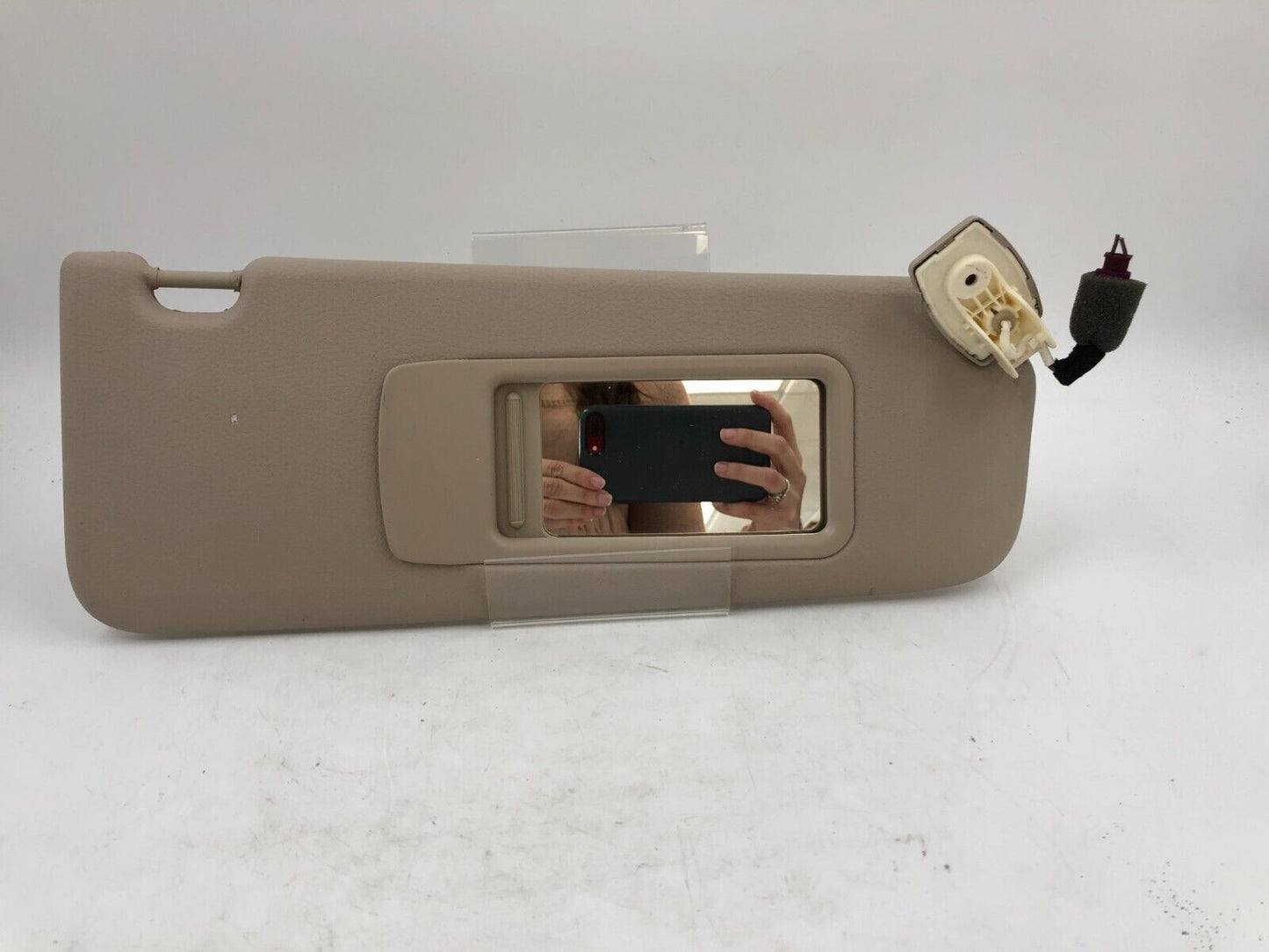 2010-2016 BMW 535i Passenger Sun Visor Sunvisor Beige Illuminated OEM B02B32031