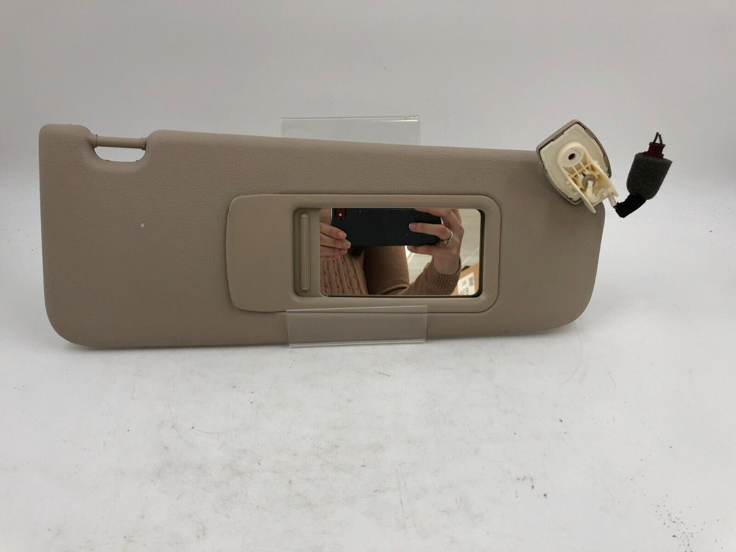 2010-2016 BMW 535i Passenger Sun Visor Sunvisor Beige Illuminated OEM B02B32031