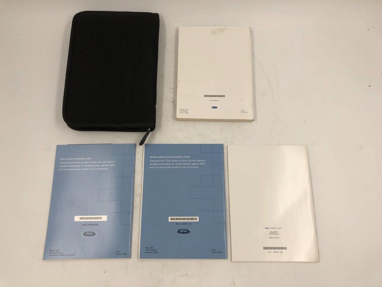 2008 Ford Taurus Owners Manual Set with Case OEM B02B35002