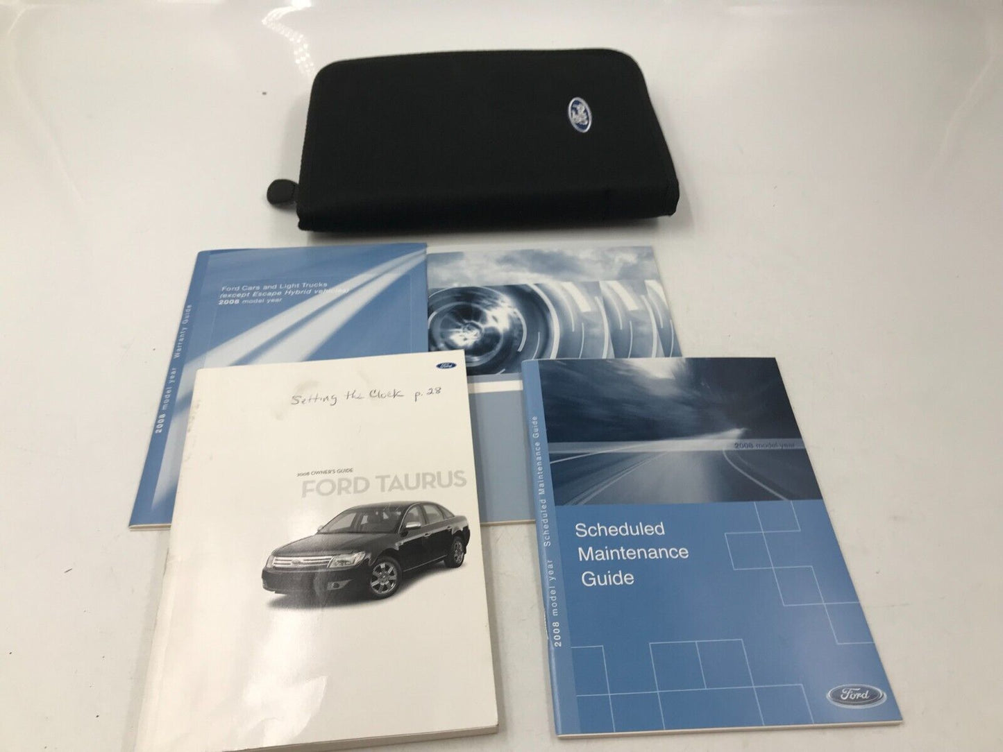 2008 Ford Taurus Owners Manual Set with Case OEM B02B35002