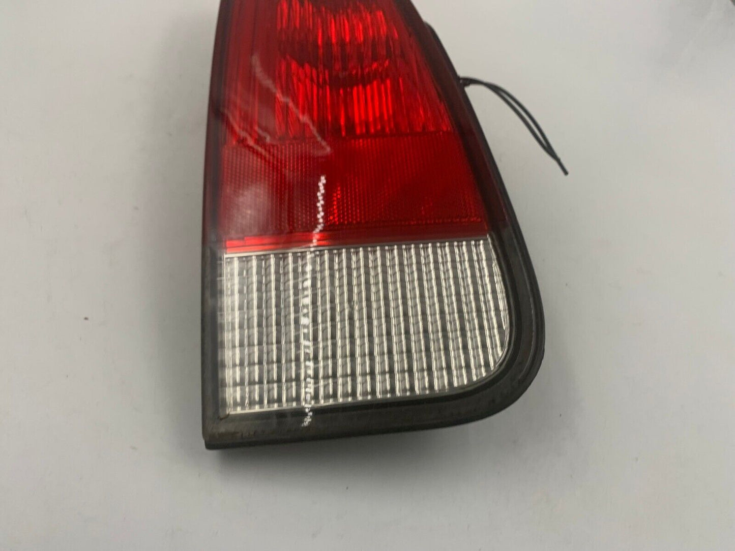 2003-2005 Lincoln Aviator Driver Side Tail Light OEM G01B19053