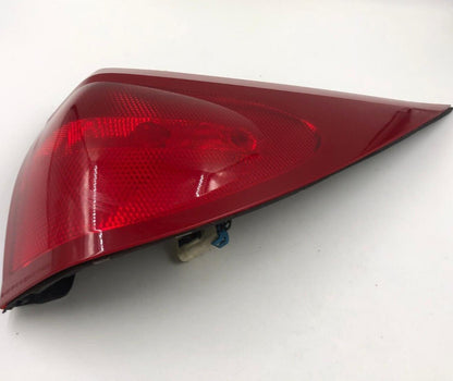 2002-2003 Buick Rendezvous Passenger Side Tail Light Taillight OEM B46004