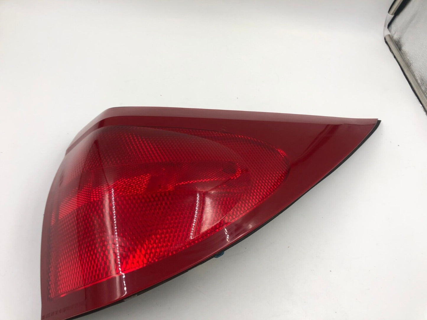 2002-2003 Buick Rendezvous Passenger Side Tail Light Taillight OEM B46004