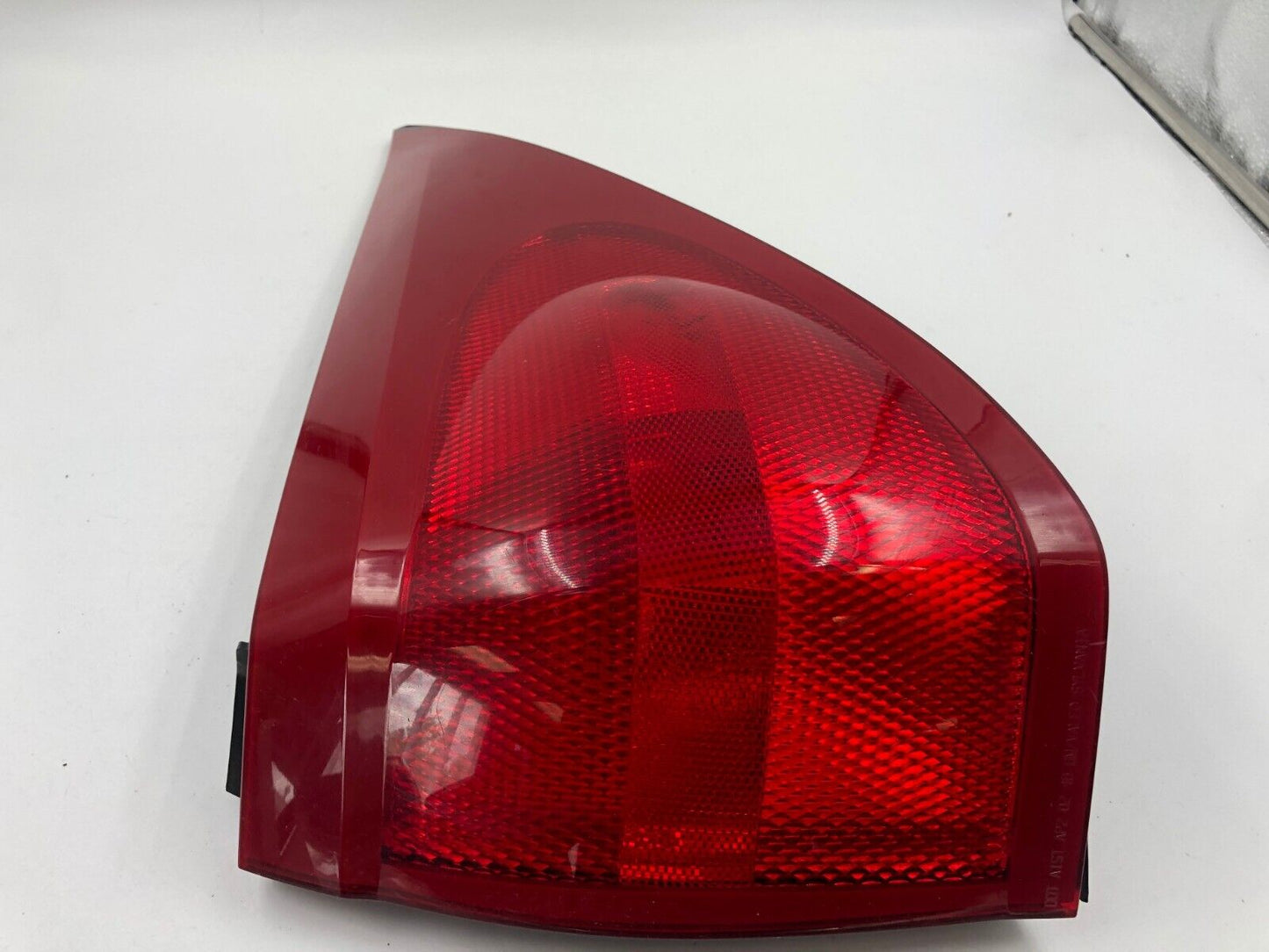 2002-2003 Buick Rendezvous Passenger Side Tail Light Taillight OEM B46004