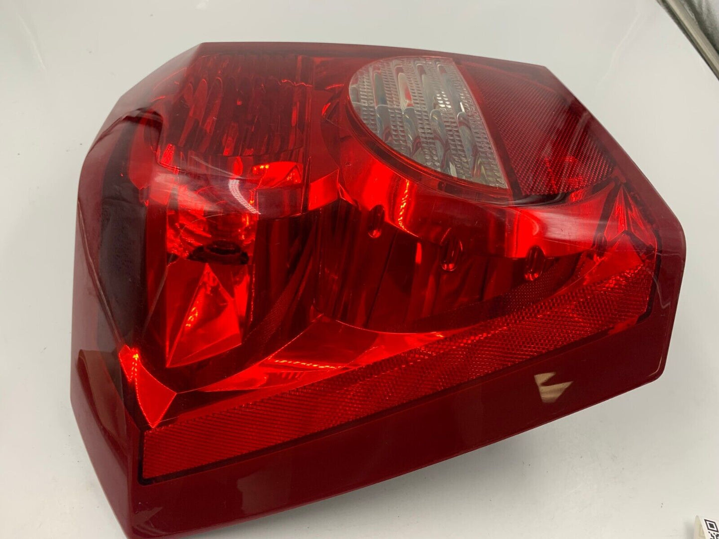 2008-2012 Dodge Caliber Driver Side Tail Light Taillight OEM F04B55052