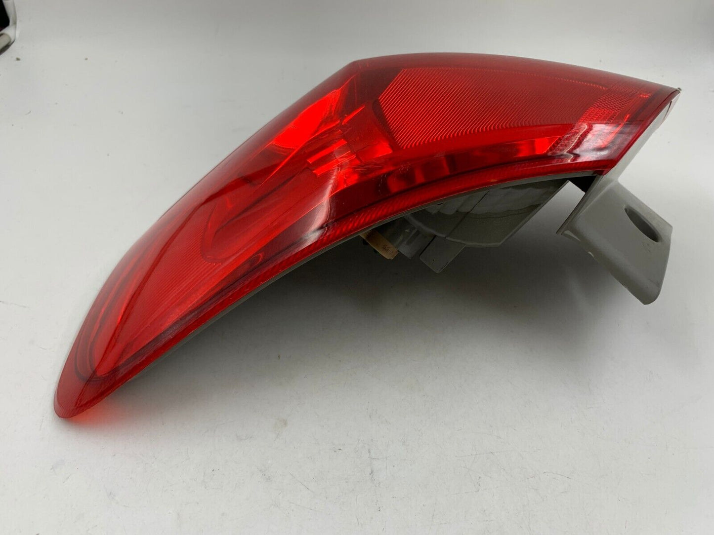 2008-2015 Nissan Rogue Passenger Side Tail Light Taillight OEM C03B20012