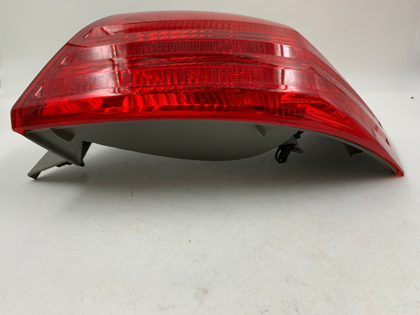 2008-2015 Nissan Rogue Passenger Side Tail Light Taillight OEM C03B20012