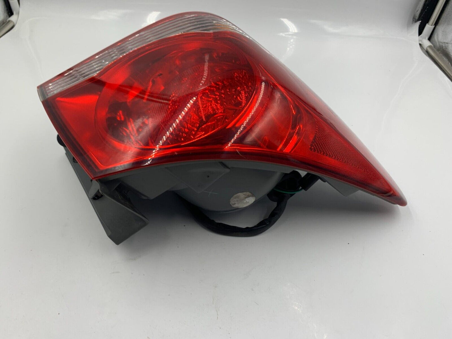 2011-2016 Chevrolet Cruze Driver Side Tail Light Taillight OEM E01B14021