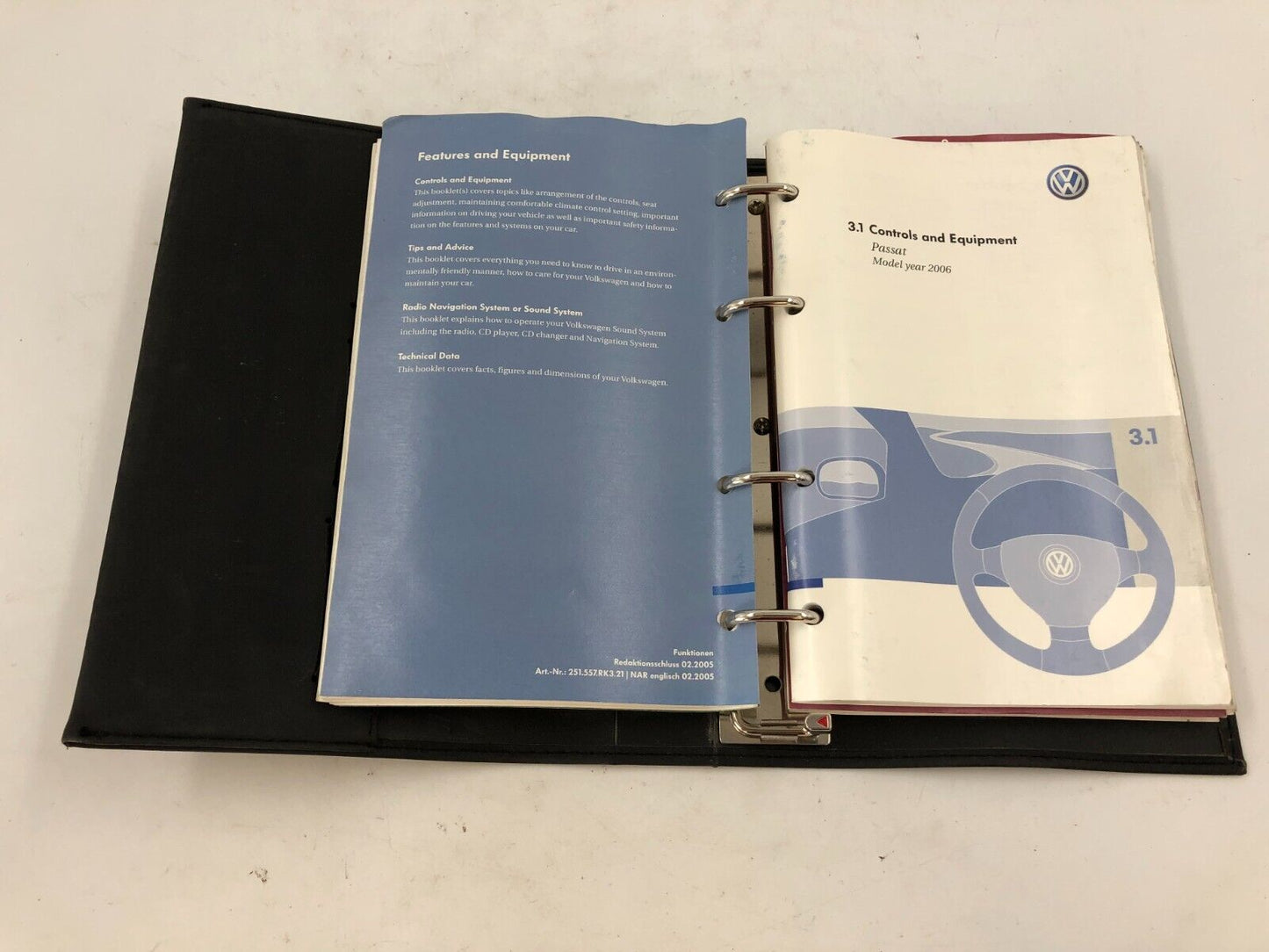 2006 Volkswagen Passat Owners Manual Set with Case OEM F01B37060