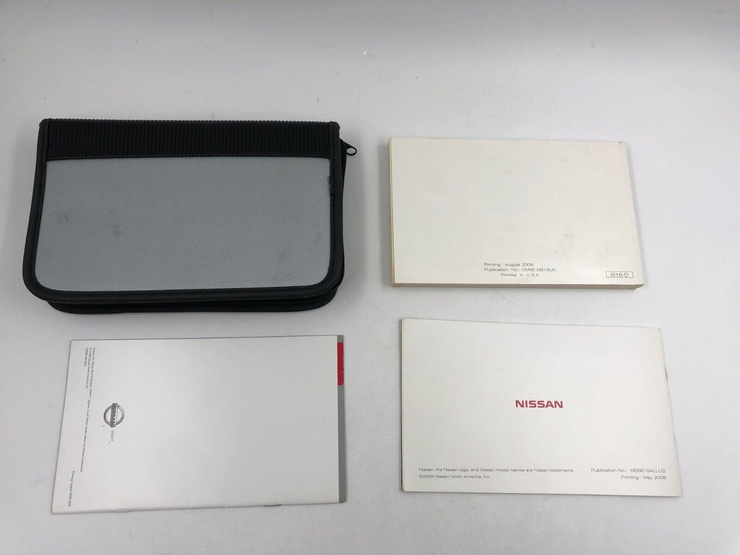 2009 Nissan Sentra Owners Manual Set with Case OEM A01B66007