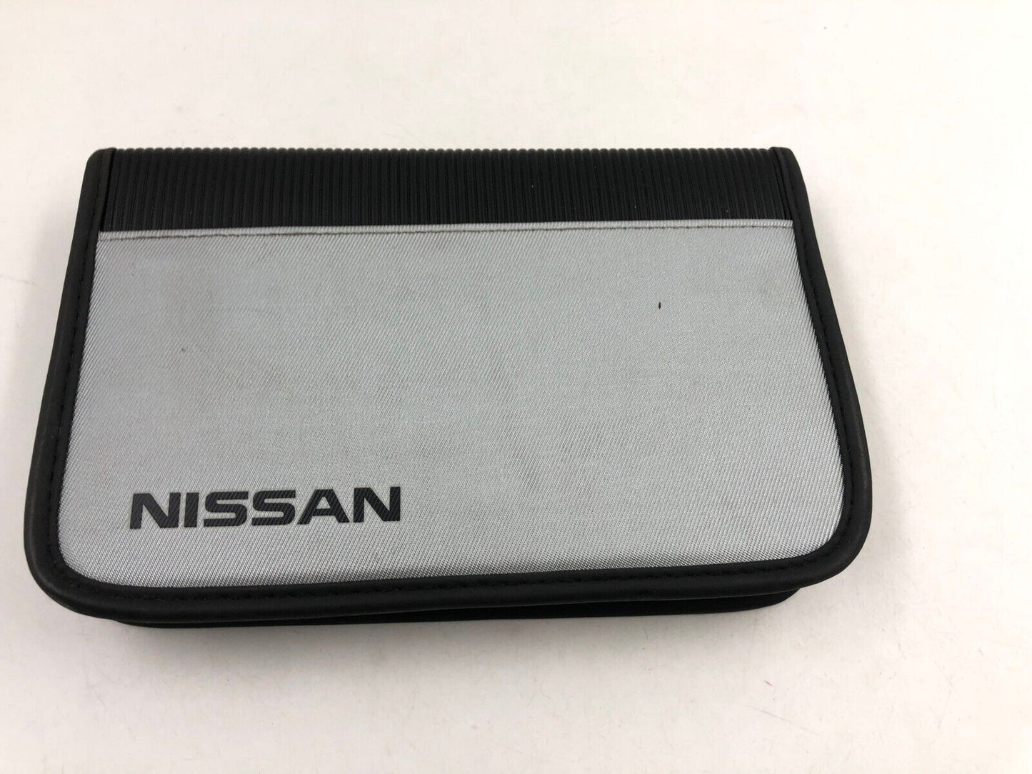 2009 Nissan Sentra Owners Manual Set with Case OEM A01B66007