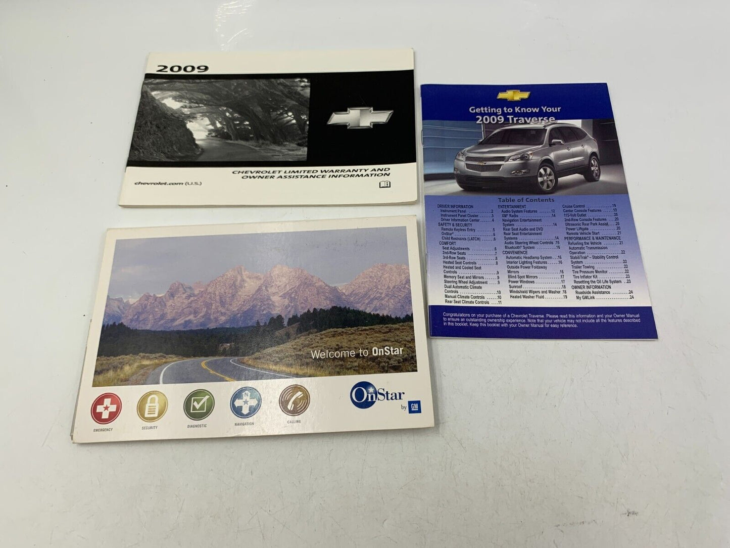 2009 Chevy Traverse Owners Manual Set OEM A01B64012