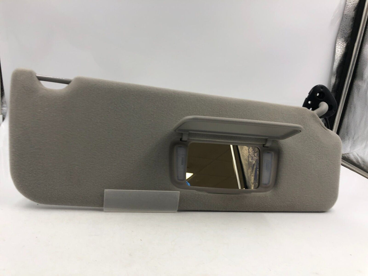 2005-2010 Toyota Sienna Passenger Sun Visor Sunvisor Gray Illuminated A01B60001