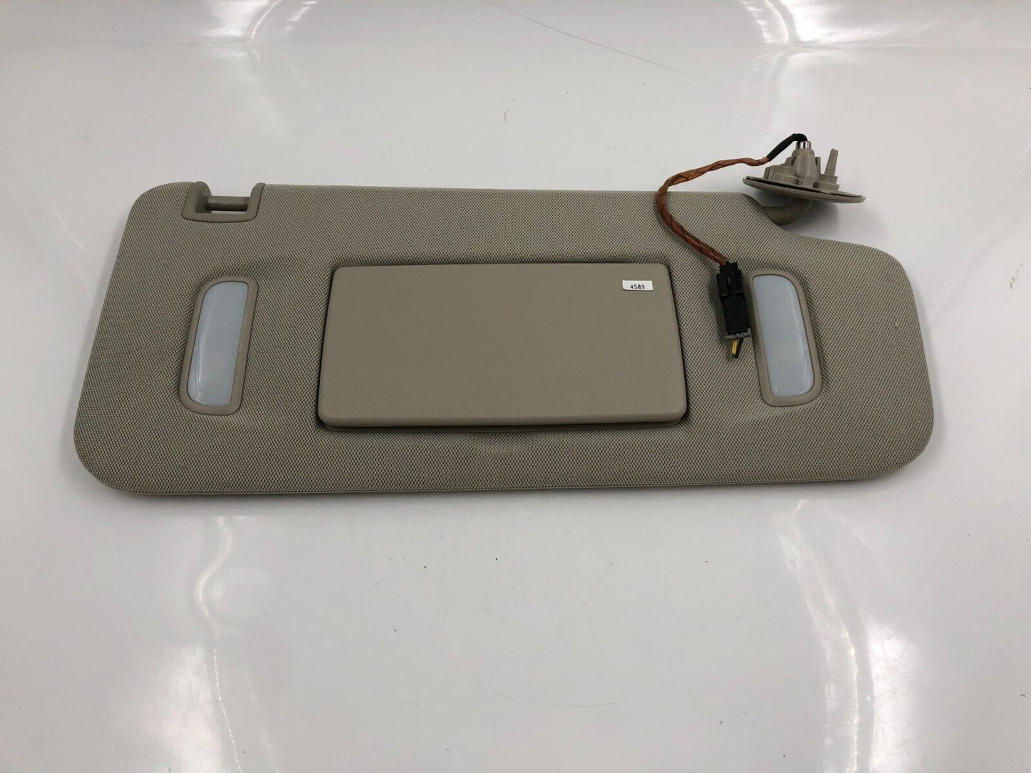 2013-2019 Buick Encore Passenger Sun Visor Sunvisor Gray OEM A04B52030