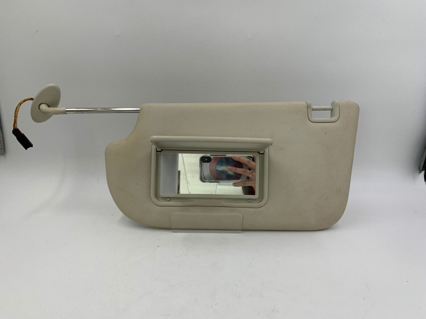 2013-2018 Ford Focus Driver Sun Visor Sunvisor Ivory Illuminated OEM A02B57009