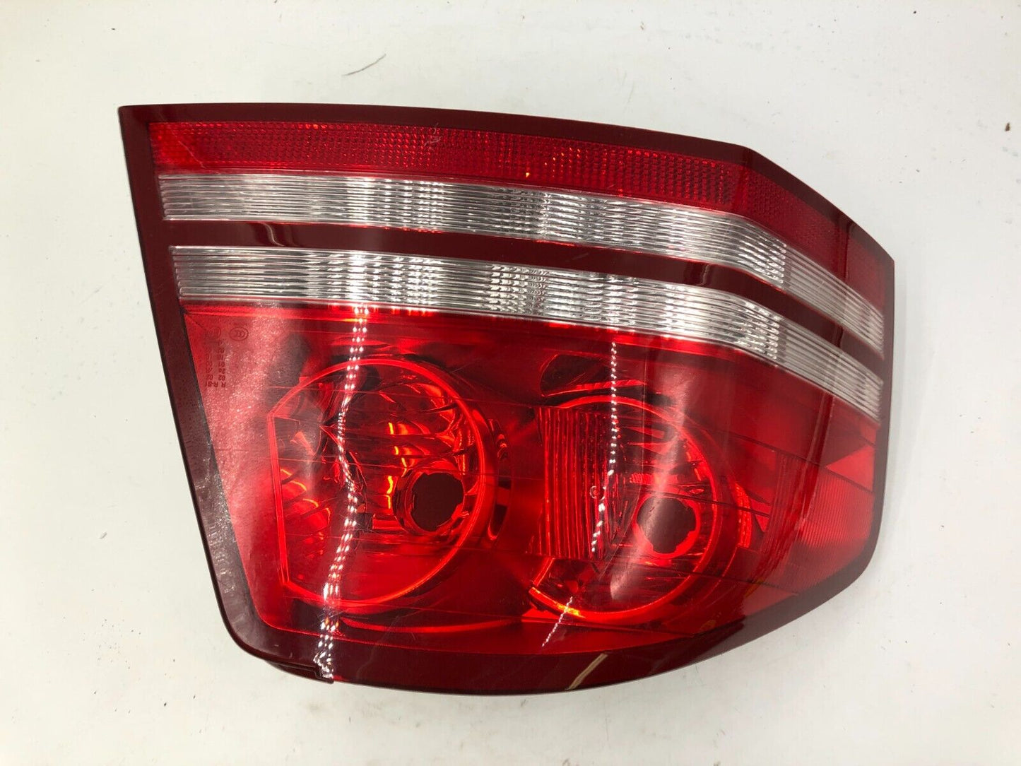 2008-2010 Dodge Avenger Driver Side Tail Light Taillight OEM H01B35024