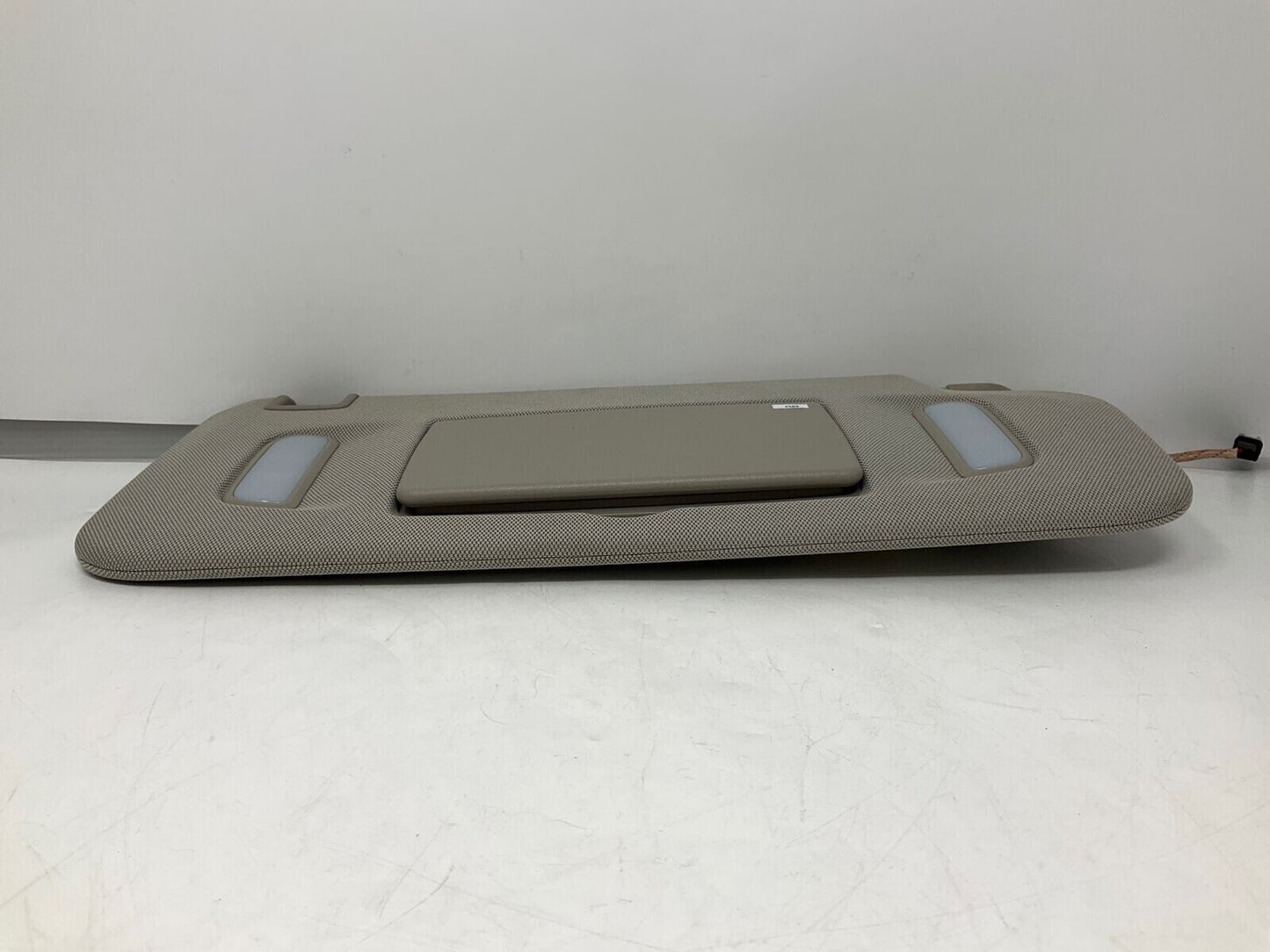 2013-2019 Buick Encore Passenger Sun Visor Sunvisor Gray Illuminated A03B33070