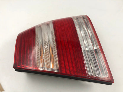 2004-2007 Volkswagen Jetta Passenger Side Tail Light Taillight OEM B01B70003