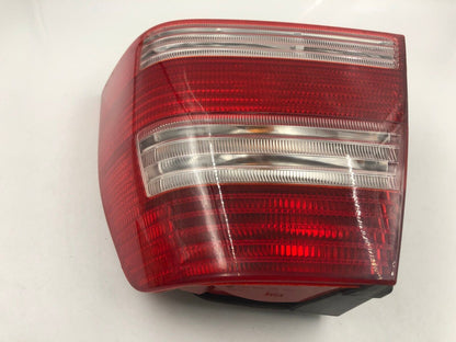 2004-2007 Volkswagen Jetta Passenger Side Tail Light Taillight OEM B01B70003