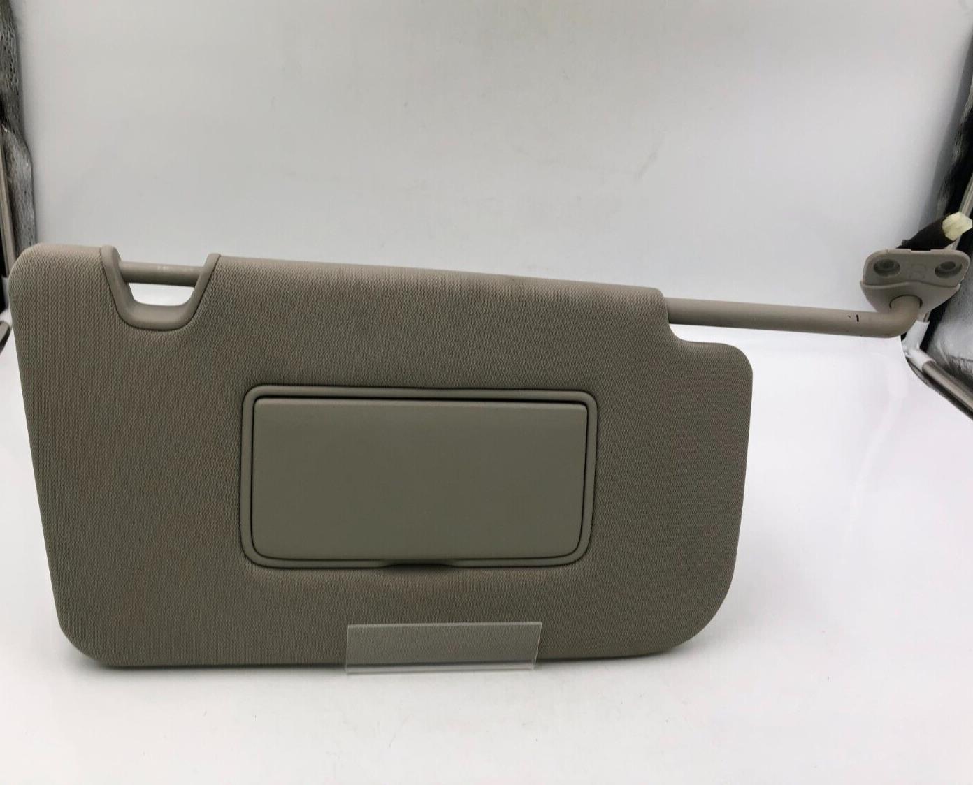 2014-2017 Nissan Rogue Passenger Sun Visor Sunvisor Gray Illumination H01B04050