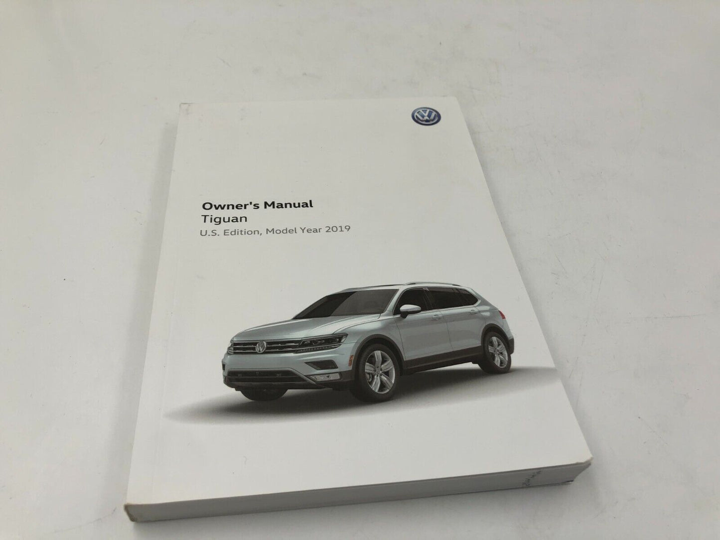 2019 Volkswagen Tiguan Owners Manual Set with Case OEM H01B04053