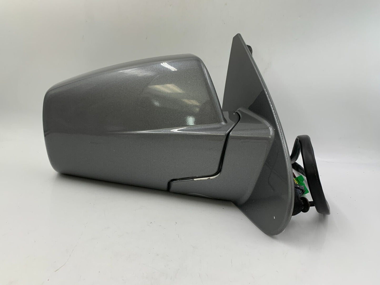 2004-2006 Cadillac SRX Passenger Side View Power Door Mirror Gray OEM D01B39069